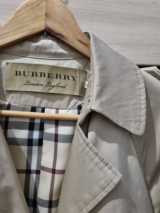 Бежевый тренч Burberry