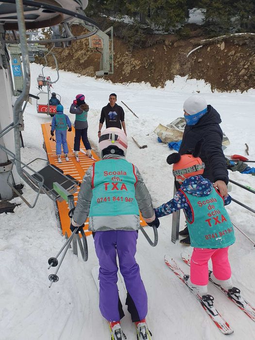 Scoala schi, Scoala ski