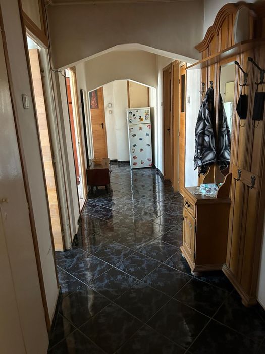 Apartament 3 camere decomandat , Sector 3 , Nicolae Grigorescu,1984