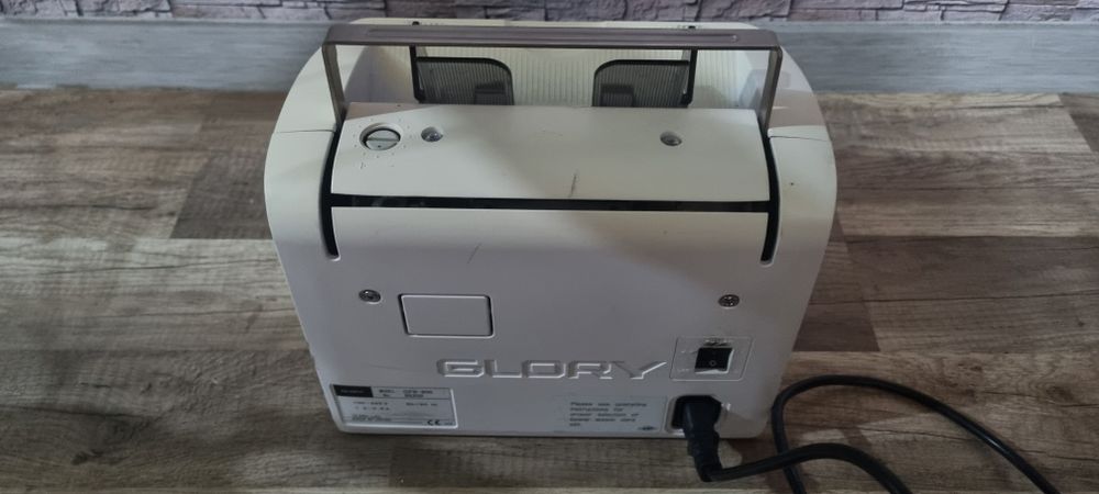 Glory GFB-800 банкнотоброячна машина , машина за броене на пари
