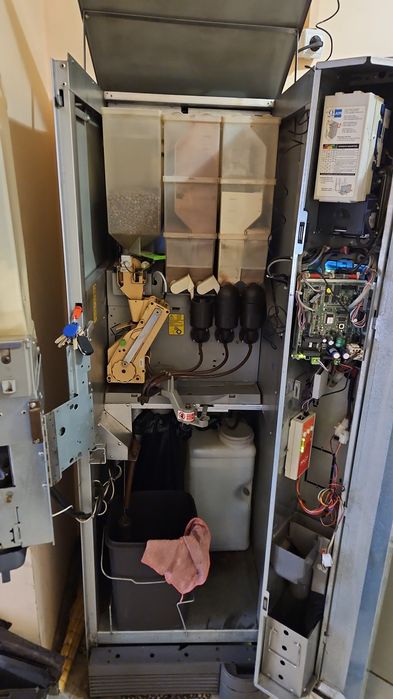 Тех поддержка и ремонт вендинга сервис