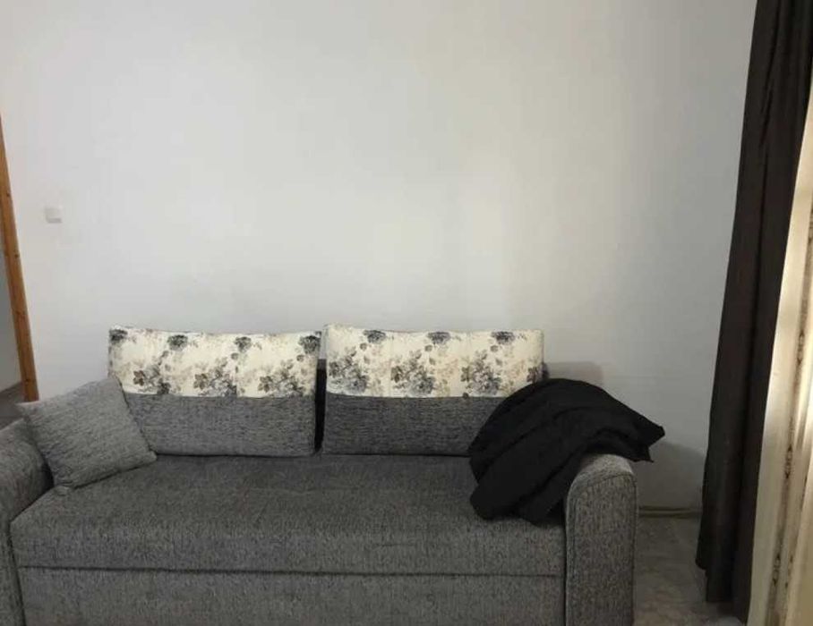 Дава се под наем Двустаен апартамент в Пловдив, Център - 47 кв.м за 147.9 € - Снимка #1