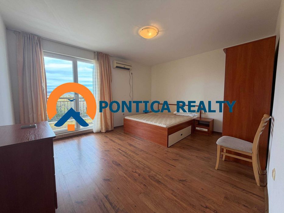 Тристаен апартамент на първа линия море в Ахелой