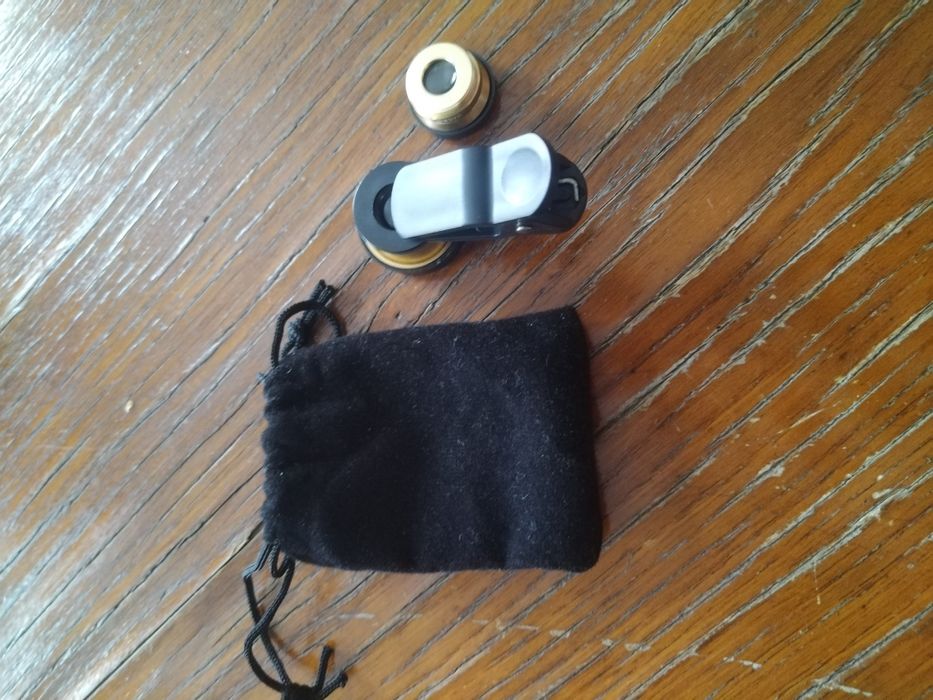 Продам фотоувеличитель для смартфона