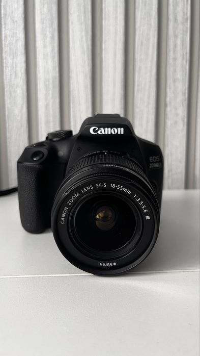 Камера canon 2000d