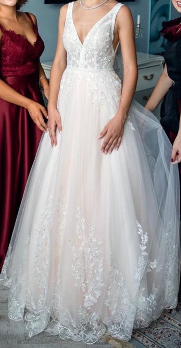 Продам шикарное свадебное платье