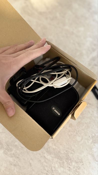 Canon A3100 IS фото камера