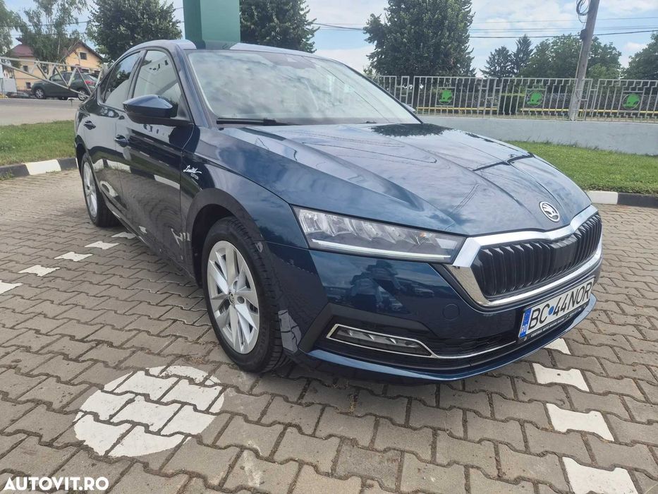 SKODA Octavia 2022 — imagine 3