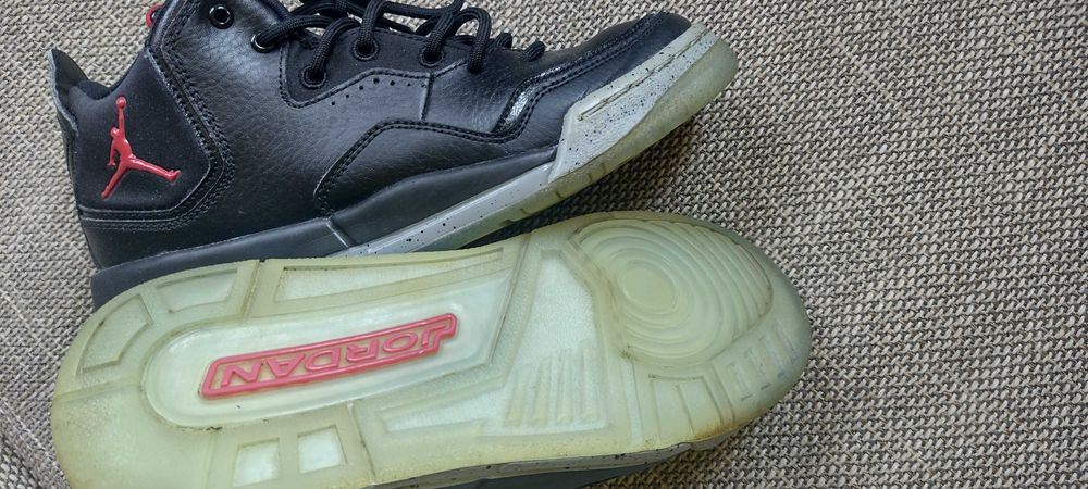 Детски маратонки Jordan 37,5