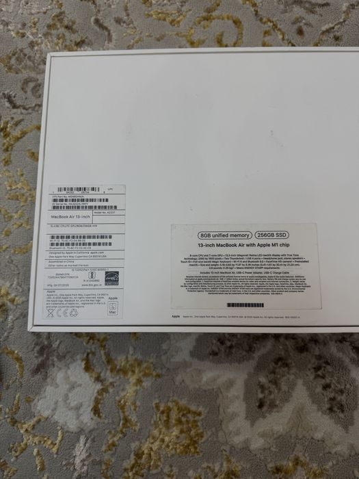 В продаже MacBook 13 Air M1 CHIP