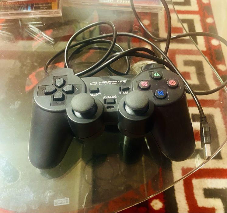 Controller cu fir pentru PS3 și PC – în stare foarte bună