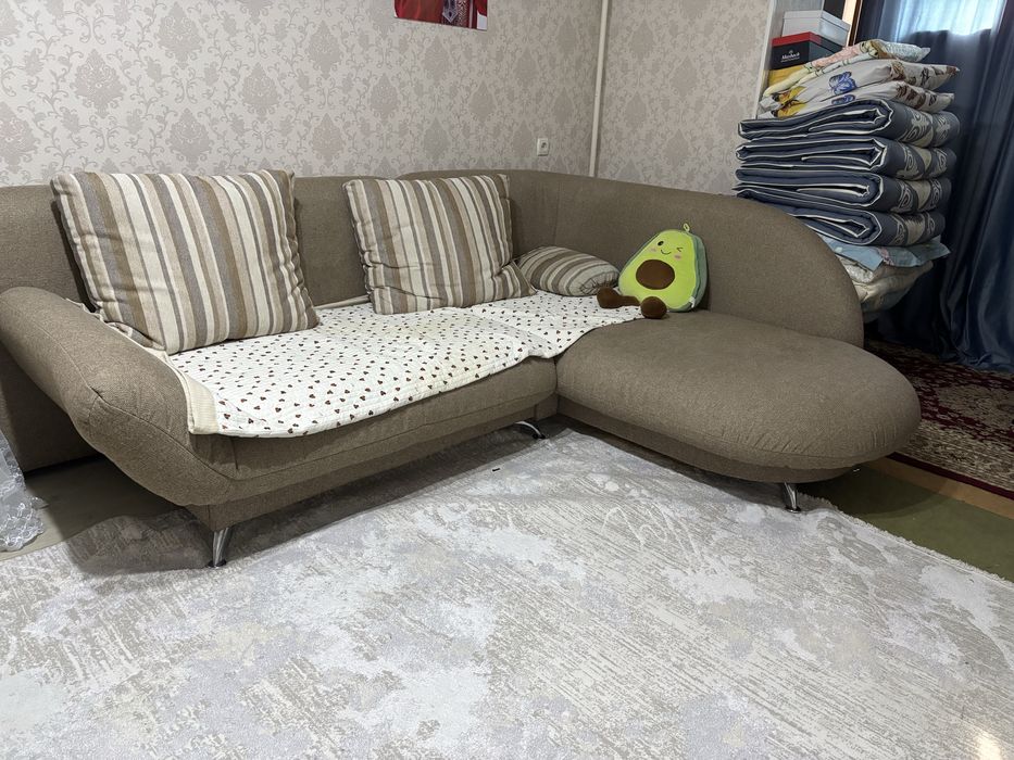 Диван гостинный раскладной