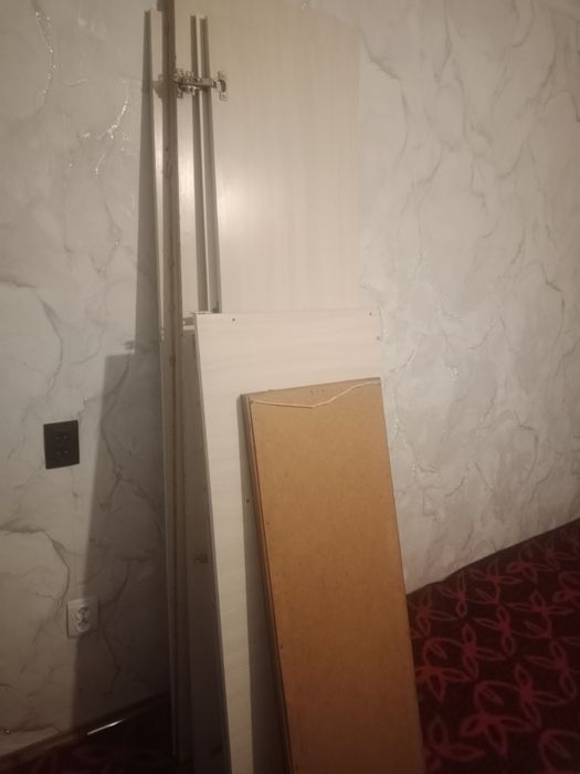 Кому нужно дерево ,приходите забирайте
