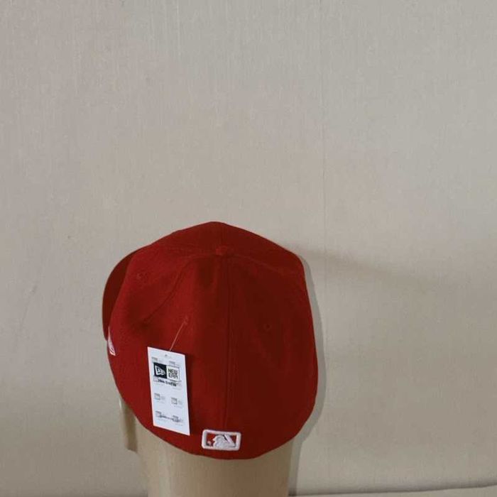 NY Yankeese MLB шапка с права козирка shapka s prava kozirka