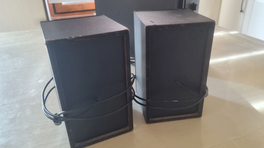 Прдам колонку microlab