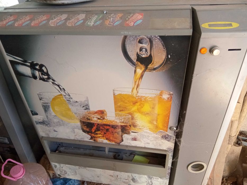 Машина за безалкохолни Зануси