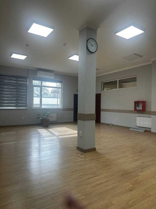 Ц6. 1 линия. Парковка. Сдам в аренду современный офис 176кв. м..