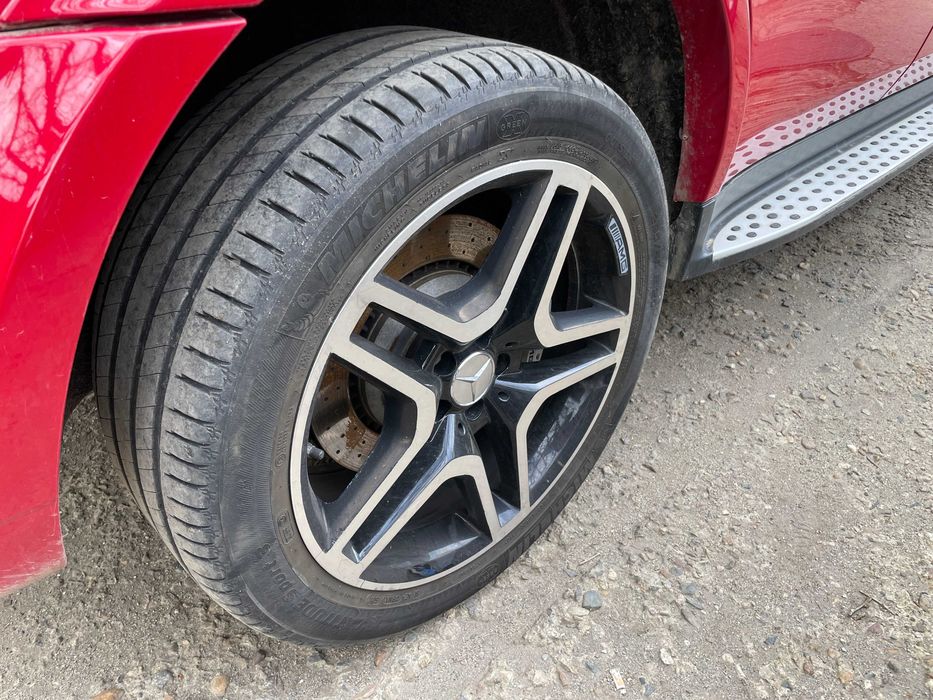 4 броя 295/40/20 ; Michelin Latitude Sport 3 (+джанти) ; Перфектни