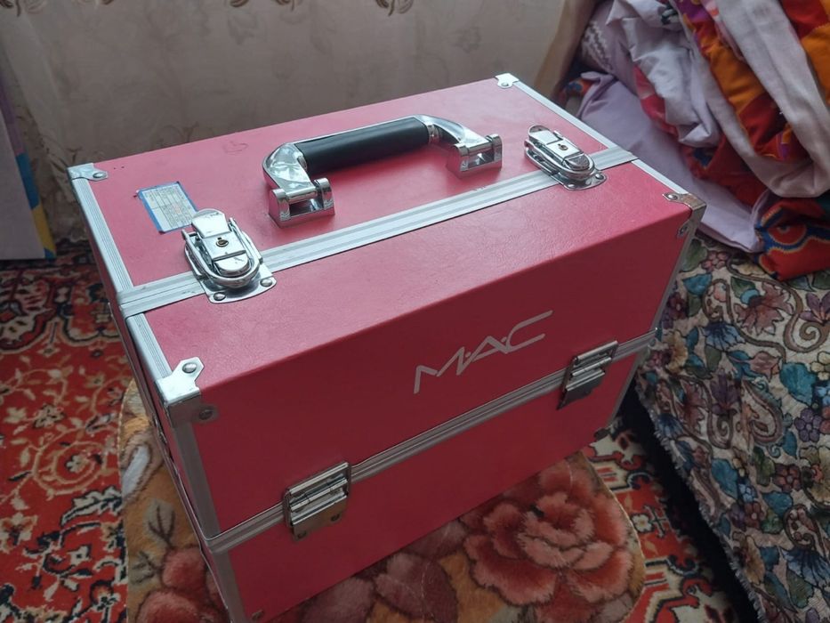 Продам маникюрный набор