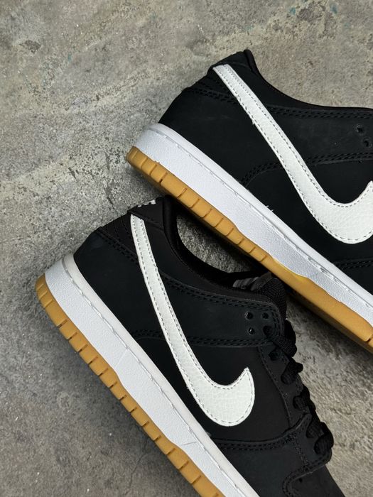 Nike Dunk Low SB Black White Gum