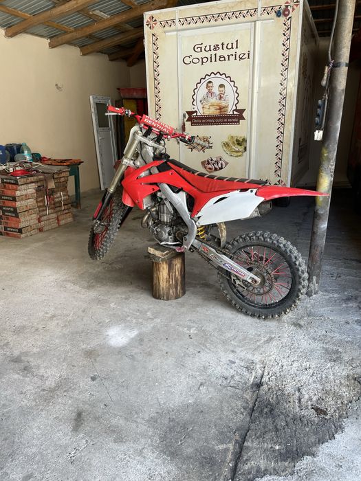 Vând honda crf 450 injecție