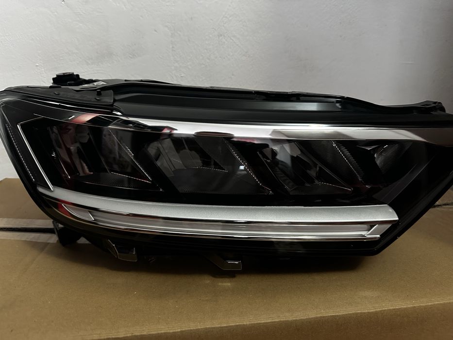 Far dreapta vw T-Roc facelift 2021-2024 Full led original