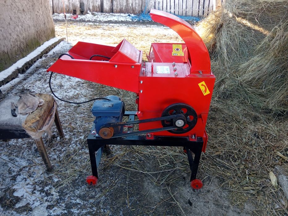 Vând tocător de furaje