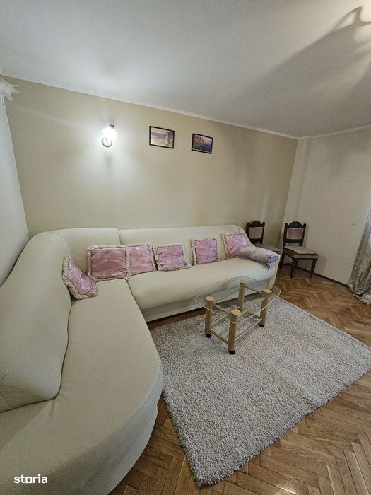 Apartament 3 camere în Copou, cu balcon