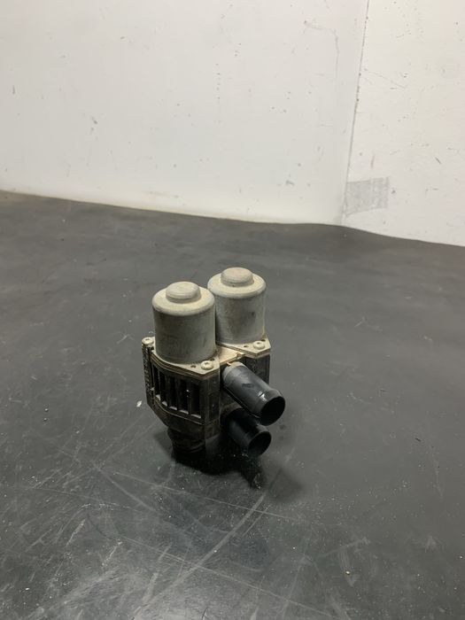 Pompa recirculare apa Mercedes E-Class W210 2.2 CDI 0018307884