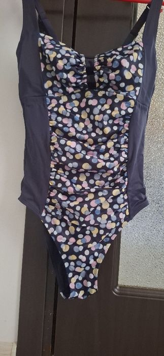 Costume de baie noi