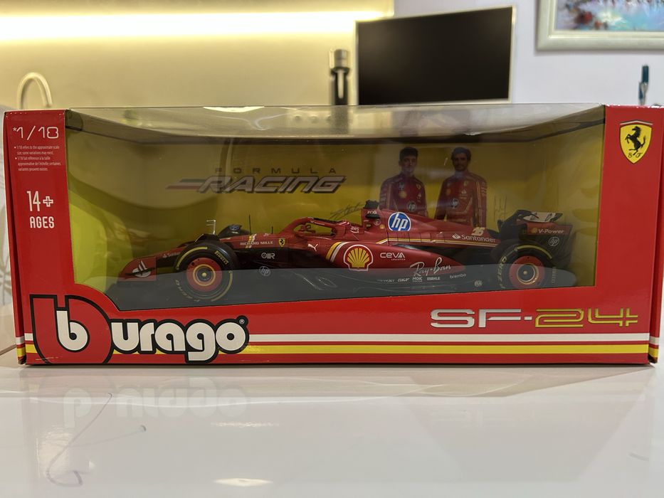 Макет на болид Bburago 1/18 Ferrari Formula Racing team #16 C. Leclerc