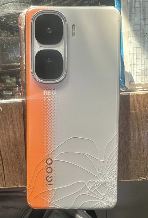 VIVO IQOO Neo 10 (China)