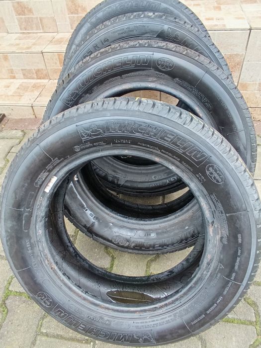 Vând set de 4 cauciucuri de vara  Michelin 175/65/14