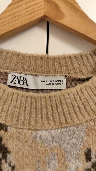 Pulover gros imprimeu floral Zara, S-M