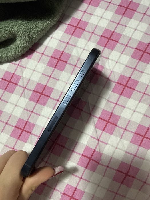 Iphone 15 pro albastru cu husa originala