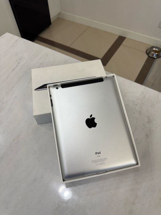 iPad 64GB 2012 г.