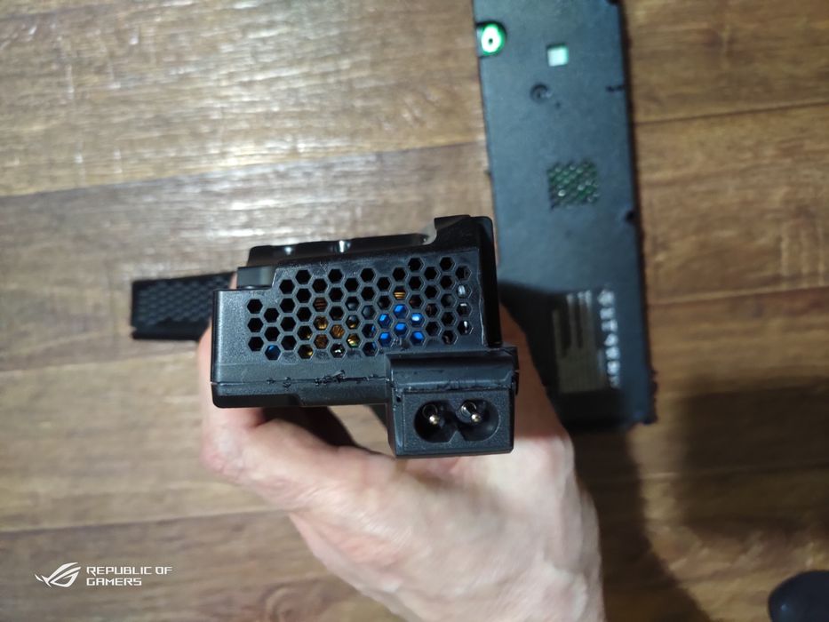 Продам блок питания ADP-400FR для PlayStation 5.