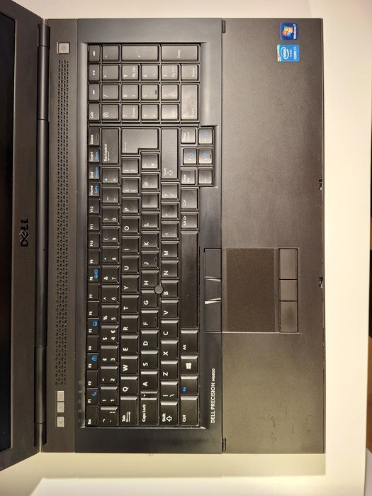 Лаптоп Dell Precision M6800