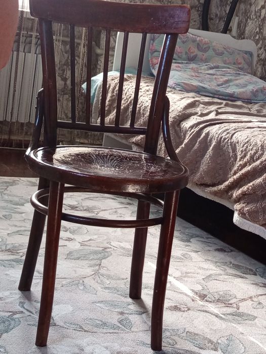Стулья венские продам