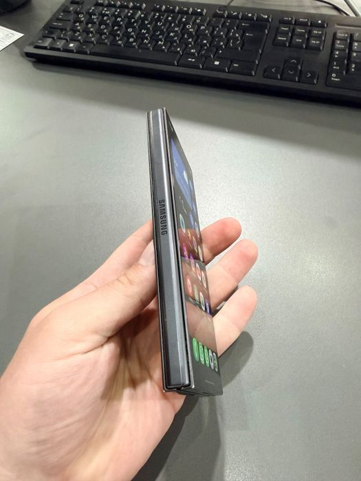Samsung Galaxy Z Fold 6 256 gb carbon