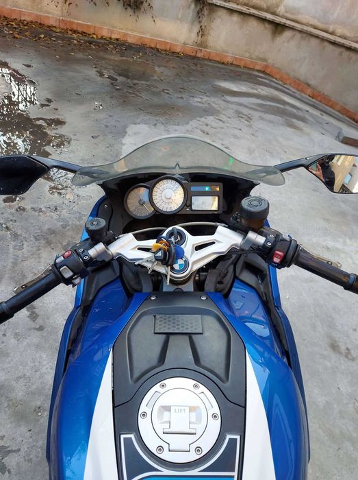 Продавам BMW K1300S 2011