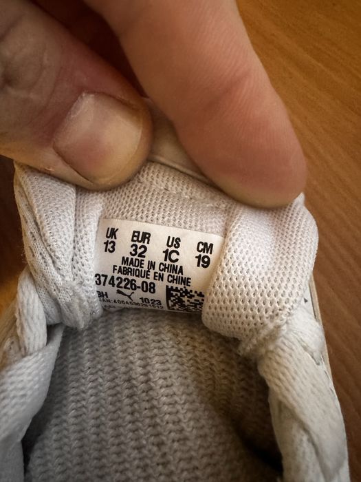 Adidasi Puma pentru copii.