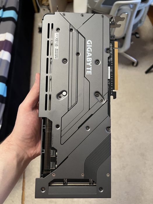 Placa video amd 7700 XT 12 GB