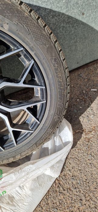 Диски с резиной.