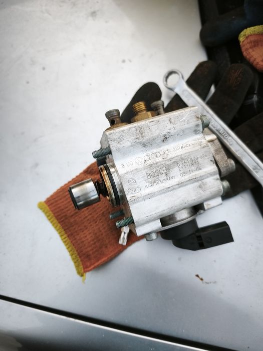 Pompa inalta presiune/injectie fsi1.6 BAG -03c127 025 l