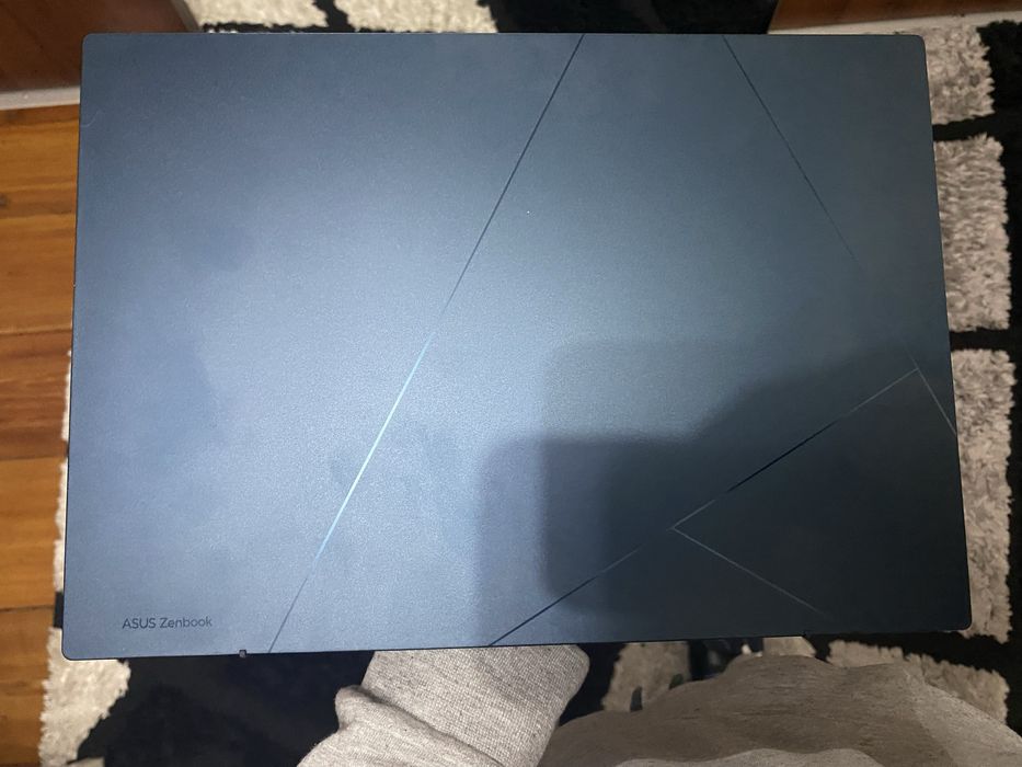 ASUS zenbook,desktop