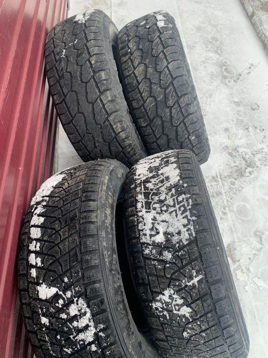 275/65/17  две.  285/70/17 две