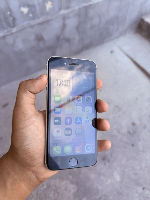 iPhone Se 2020 sotladi