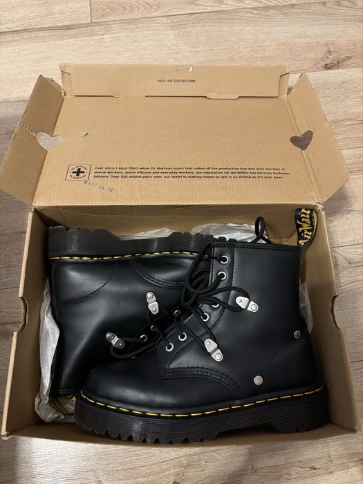Bocanci Dr Martens
