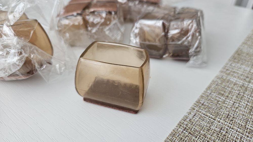 Неплъзгащи подложки за крака на столове